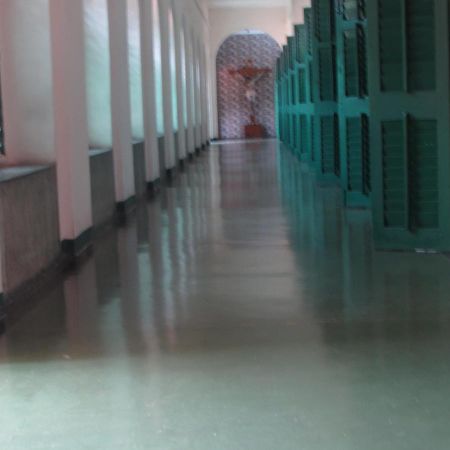 Ywca Gallway Guest House Kolkata Exterior photo